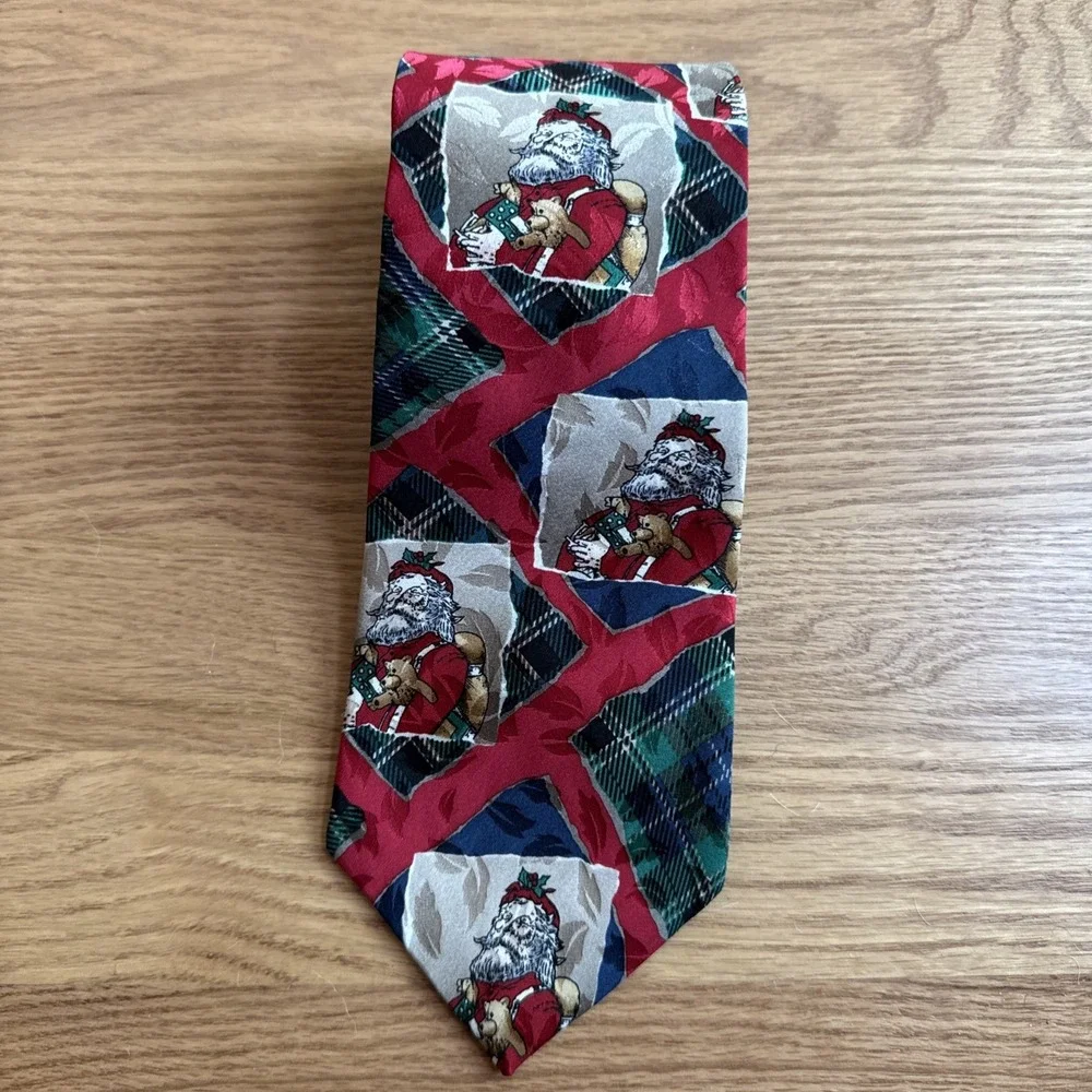 Christmas Silk Tie Santa With Horse & Bear Toys 54 Inches 1995‎ NEW Unworn